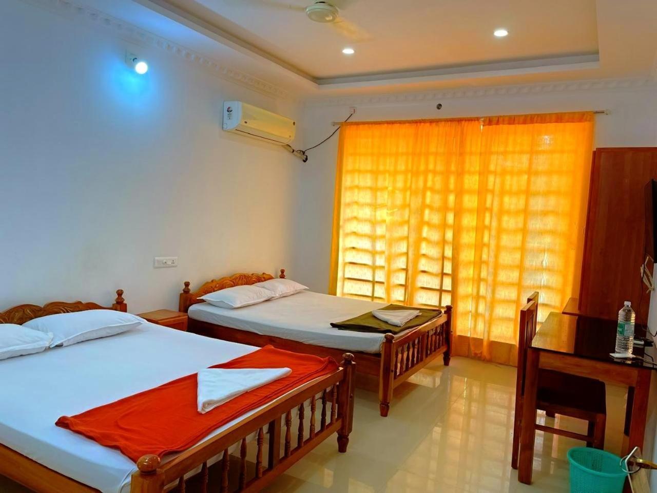 Somatheertham Resort Thiruvananthapuram Room photo